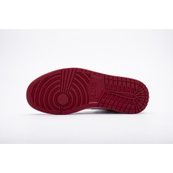 Air Jordan 1 High OG Chicago