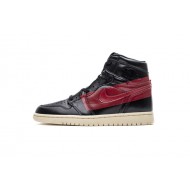 Air Jordan 1 Retro High OG Defiant Couture