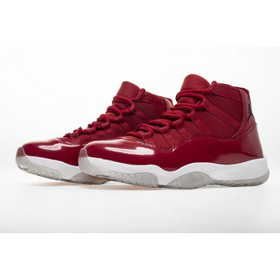 Air Jordan 11 Chicago