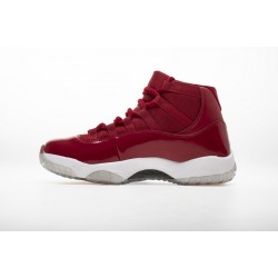 Air Jordan 11 Chicago