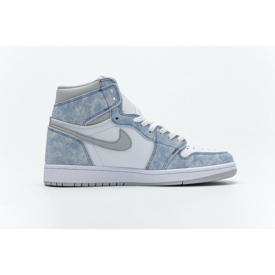 Air Jordan 1 High OG Hyper Royal Wash North Carolan