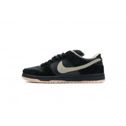 Nike SB Dunk Low ProBlack Coral