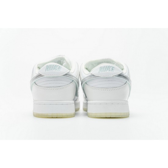 Nike SB Dunk Low Pro OG QS Diamond Supply White