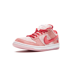 Nike SB Dunk Low Pro StrangeLove