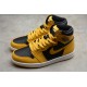 Jordan 1 Retro High Pollen 555088-701 Basketball Shoes