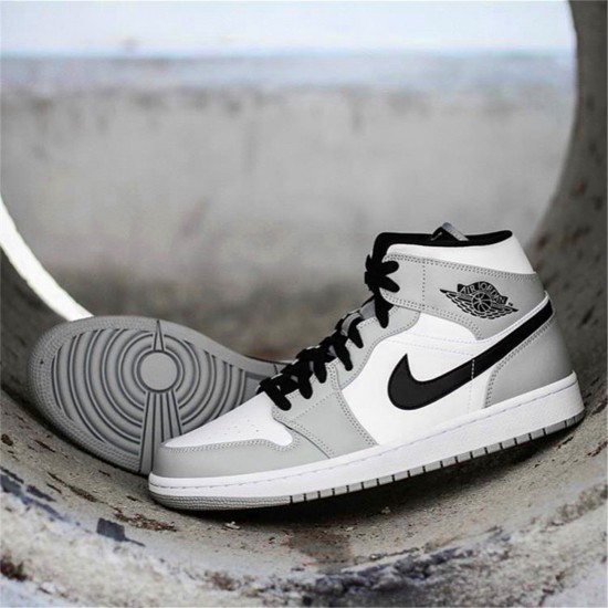 Air Jordan 1 Mid Light Smoke Grey Light Smoke GreyBlack White 554724 092 AJ1