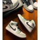 Air Jordan 1 Mid Light Smoke Grey Light Smoke GreyBlack White 554724 092 AJ1